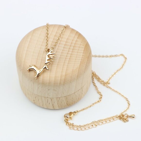 Reindeer Pendant Rose Gold Necklace with Delicate Chain, XPNL0399 - Picture 3 of 13